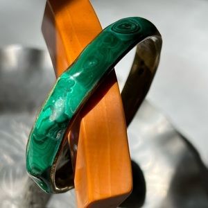 VINTAGE Brass And Malachite Bracelet Measures 2.5 Across See Photo.